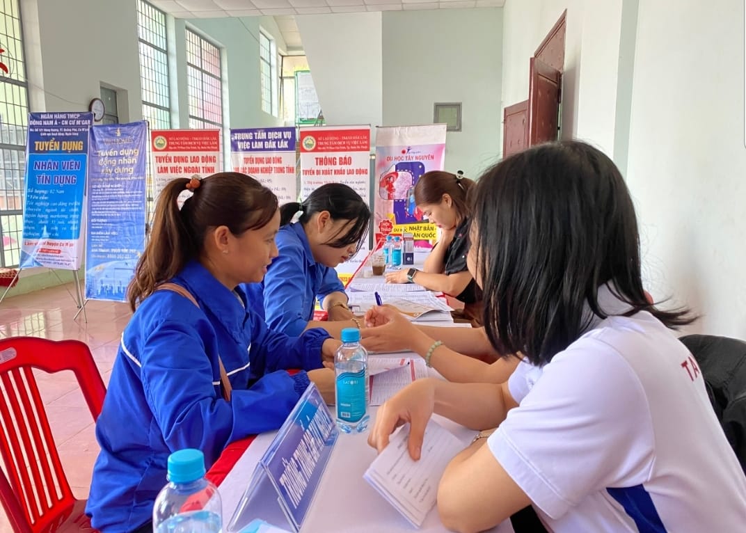 Xuất khẩu lao động - góp phần xóa đói giảm nghèo